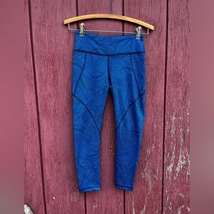 Patagonia women’s Centered crop tights